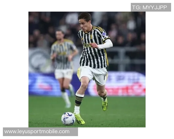 迪马预测尤文首发阵容戴维领衔攻击线伊尔迪兹与库普梅纳斯先发出战 迪马预测尤文首发阵容戴维领衔攻击线伊尔迪兹与库普梅纳斯先发出战