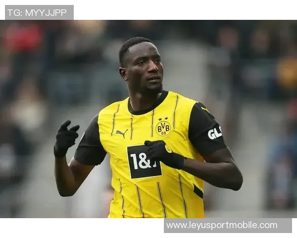 多特蒙德锋线新星吉拉西表现惊艳开赛7场斩获6球2助攻 多特蒙德锋线新星吉拉西表现惊艳开赛7场斩获6球2助攻