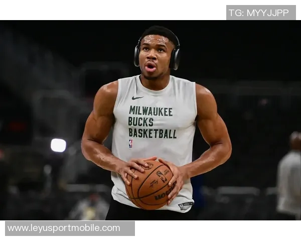 字母哥新冠康复后重返雄鹿训练营开展无对抗训练备战新赛季