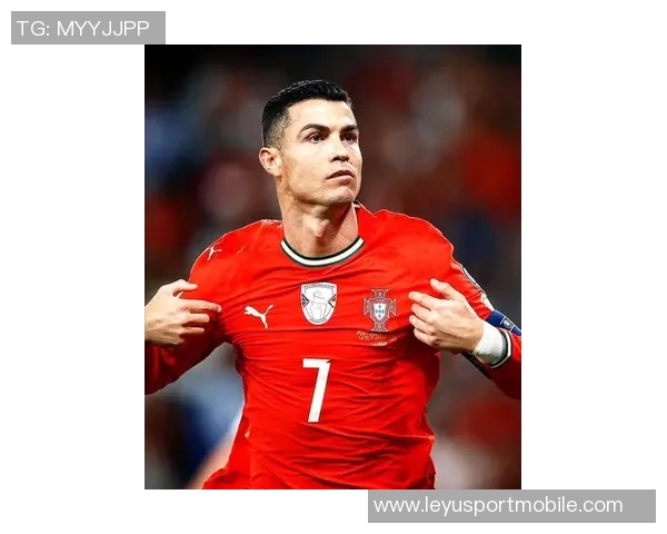 C罗再创辉煌梅开二度世预赛进球数达41生涯总进球数升至948 C罗再创辉煌梅开二度世预赛进球数达41生涯总进球数升至948