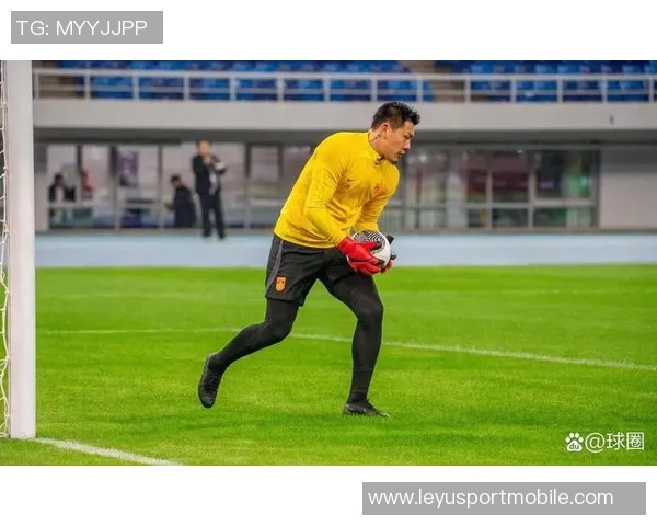 82岁老门将首发出战创纪录却遭惨败0比10被换下的悲情时刻 82岁老门将首发出战创纪录却遭惨败0比10被换下的悲情时刻