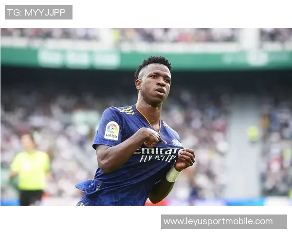 姆巴佩与维尼修斯温馨合影传递友谊力量永远支持彼此的信念 姆巴佩与维尼修斯温馨合影传递友谊力量永远支持彼此的信念