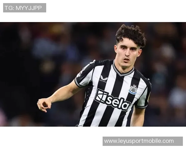 英媒称纽卡两大核心博特曼利夫拉门托不出售曼城等队密切关注 英媒称纽卡两大核心博特曼利夫拉门托不出售曼城等队密切关注