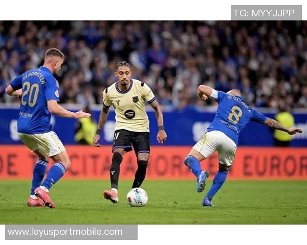 拉菲尼亚缺席训练无缘国家德比巴萨即将发布伤情公告