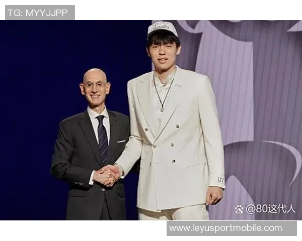 美媒制作海报展示杨瀚森言论引发广泛关注与讨论 美媒制作海报展示杨瀚森言论引发广泛关注与讨论