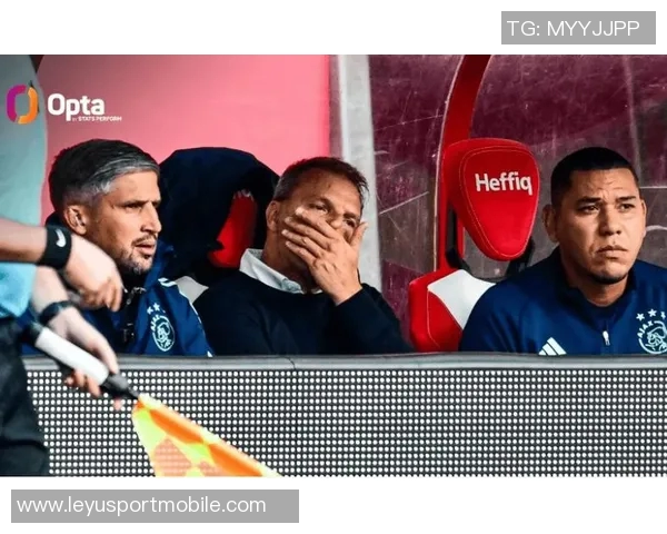 科纳特社媒分享与赫拉芬贝赫合照庆祝结束四连败重回胜利轨道 科纳特社媒分享与赫拉芬贝赫合照庆祝结束四连败重回胜利轨道