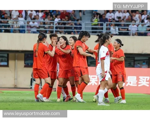 19岁女足国脚王爱芳谈偶像克罗斯传球风格与个人成长之路