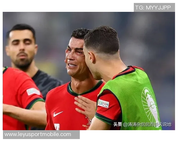 18岁埃斯特旺成巴西队新星同龄人进球超梅罗之和引关注