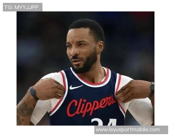 诺曼鲍威尔喜迎新生命00后女友怀孕颜值引关注 诺曼鲍威尔喜迎新生命00后女友怀孕颜值引关注