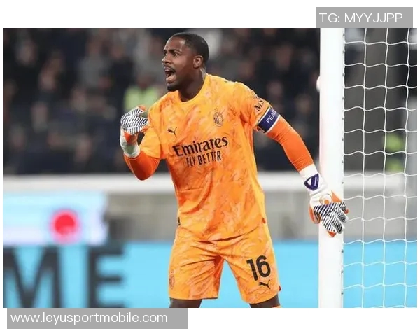 前教练称雨果索萨身材高大技术出众有潜力接替米兰门将迈尼昂