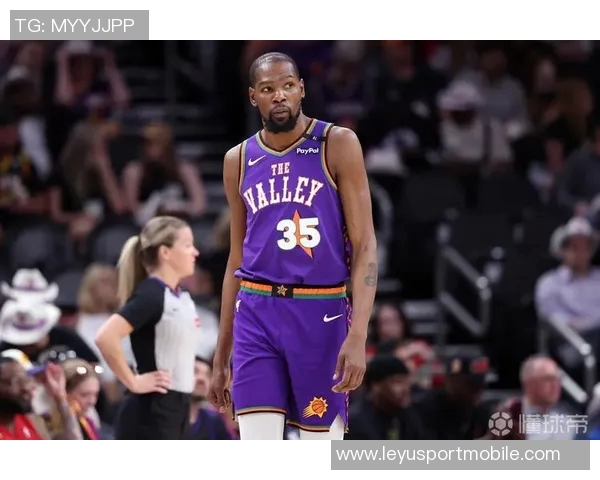 37岁KD的未来展望斯通相信他能保持状态续约是信心的体现